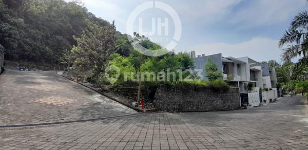 Plot in Palm Hill 1