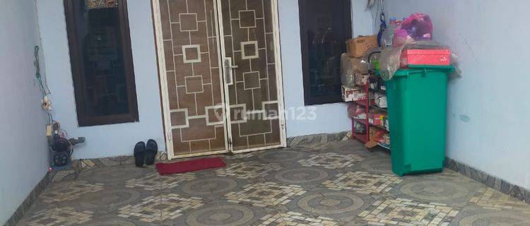 Rumah Furnish Siap Huni di Taman Villa Bandara, Tangerang, Nego 1