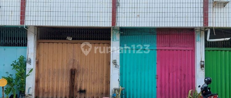 Affordable 2-Story Shophouse on North Toddopuli Raya Street, Makassar 1