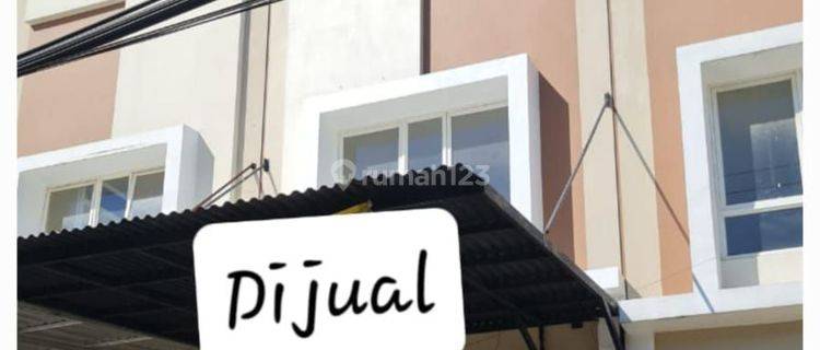 Ruko Murah dgn Peralatan Cafe di Ruko Emerald Villa Mutiara 1