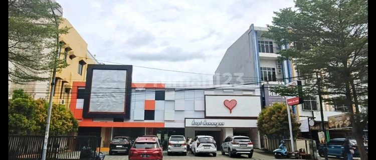 Rumah Sewa Strategis Di Tengah Kota Makassar.  1