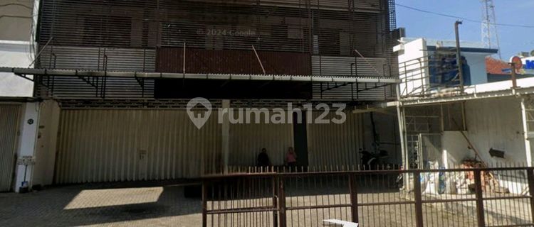 Rent 2 Side-by-side Shophouses in City Center, Basuki Rachmat 1