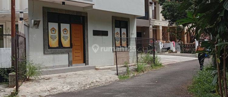 Rumah kantor Cilandak dekat ke Citos 130 jt / thn 1