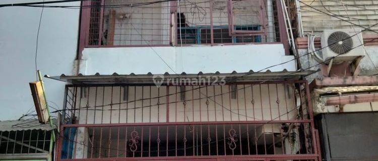 Turun Harga Rumah Siap Huni Kawasan Nyaman di Angke Jaya 1