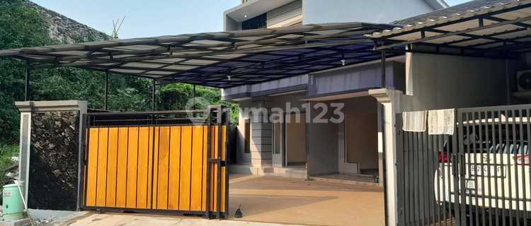 Nice 2-Story House in Serpong Park Jelupang BSD Tangerang 1