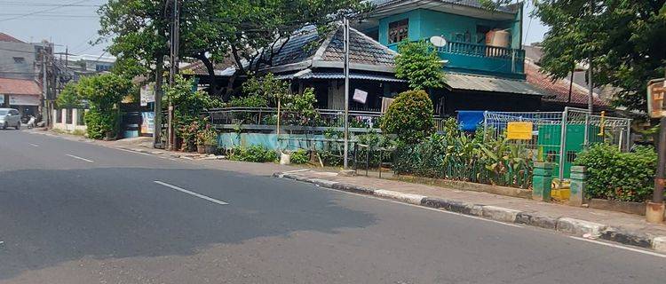 Duren Sawit  Jalan  Raya Taman Malaka Selatan Raya..dekat Kampus Dharma Persada   Sertifikat Hak Milik....harga Nego....cocok Untuk Apotik/Usaha/Kantor 1