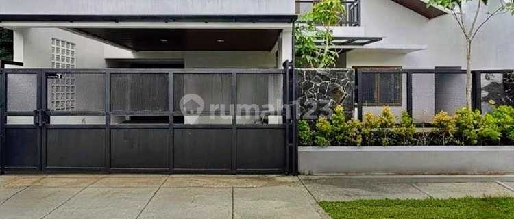 House in Pondok Indah 1