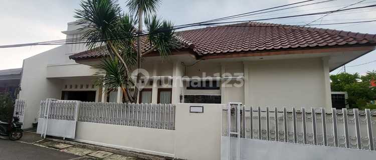 Rumah Sewa Bisa Untuk Kantor Lokasi Strategis Di Pancoran 1