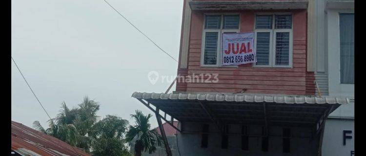 DIJUAL RUMAH MURAH DI JL CEMARA uk, 4 x 26 m, 3.5 tk, shm, siaphuni 1