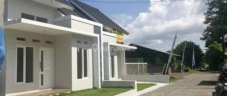 Rumah Modern Minimalis Strategis Jalan Tajem Maguwo utara Lotte Mart 1