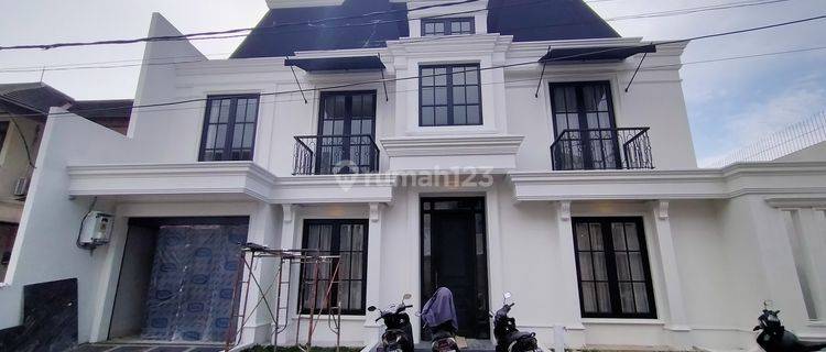 Rumah 3 Lantai Baru Furnished SHM di Bangka, Jakarta Selatan 1