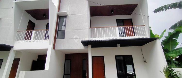 Rumah 3 Lantai Baru Unfurnished SHM di Pancoran Mas , Depok 1