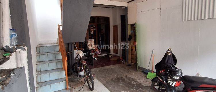 Rumah Utama Dan 11 Unit Kost di Rawamangun Jakarta Timur 1