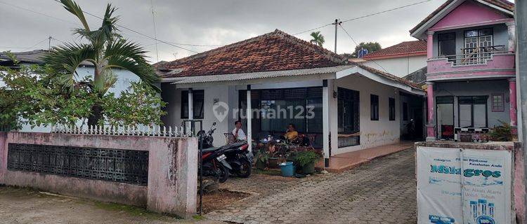 Rumah di Panglima polim Butuh Renovasi 1