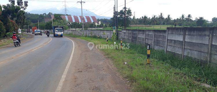 Tanah Murah. Pinggir Jalan Raya Soekarno Hatta. Bandar Lampung. 1