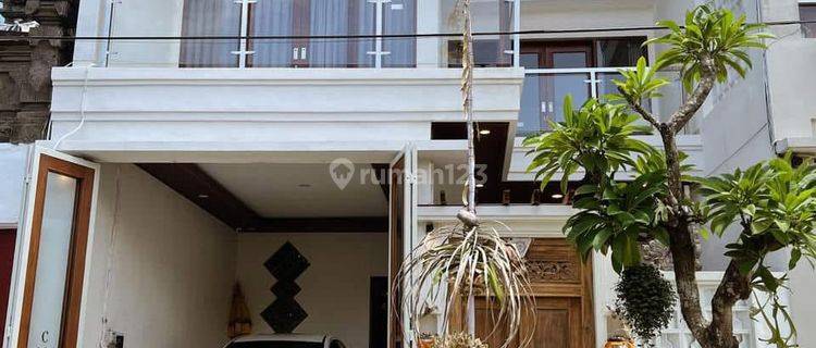 House Villa Concept Dengan Swimmingpool & Full Furnished Di Biaung Denpasar Timur 1