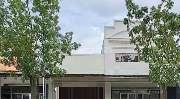 Lokasi Sangat Strategis,dipinggir Jalan Utama Cocok Untuk Usaha Dan Kantor. 1