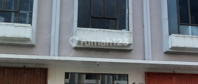 For rent: Aniva shop house - Gading Serpong, prime location, ideal for restaurants or offices. 1