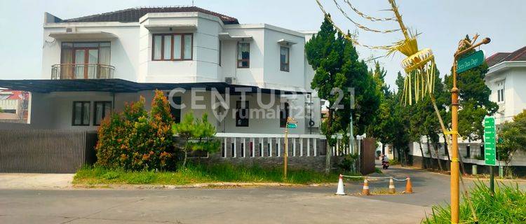 Rumah Hook 6 Kamar Siap Pakai Di Setra Duta Mainroad 1