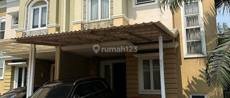 Rumah 2 Lantai Bagus Semi Furnished di Samara Village, Tangerang 1