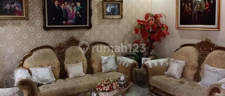For Sale Quick Luxury 2-Story House in Tebet Area 1
