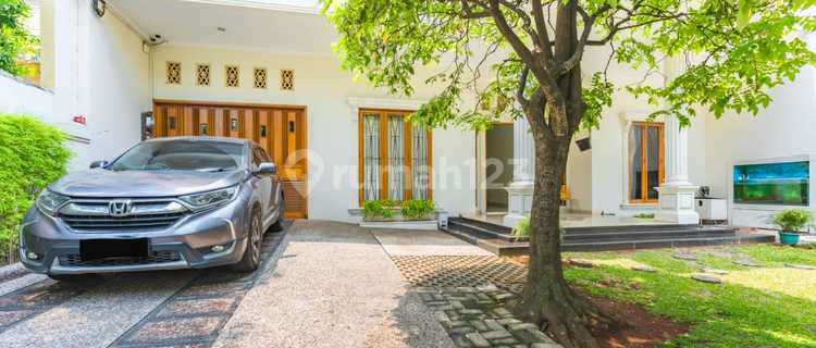 For Sale Nice Ready-to-Occupy House in Tanah Abang Area Central Jakarta 1