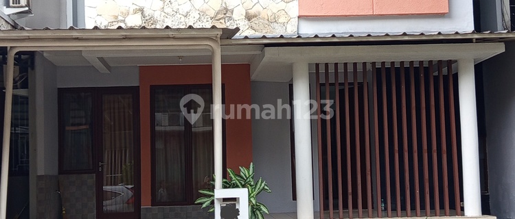 For Rent: Two-Story House In Discovery Fiore Bintaro Jaya 1