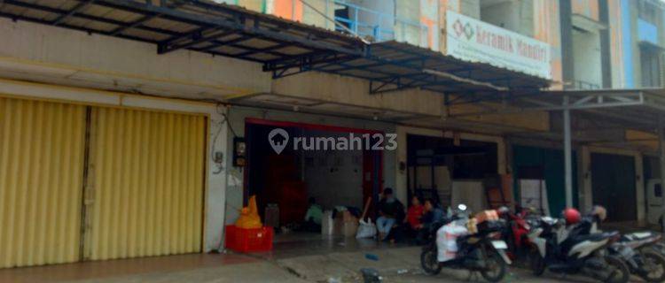 Investasi Menguntungkan! Ruko Puri Kencana 1, Bekasi Timur Ruko siap pakai. 1