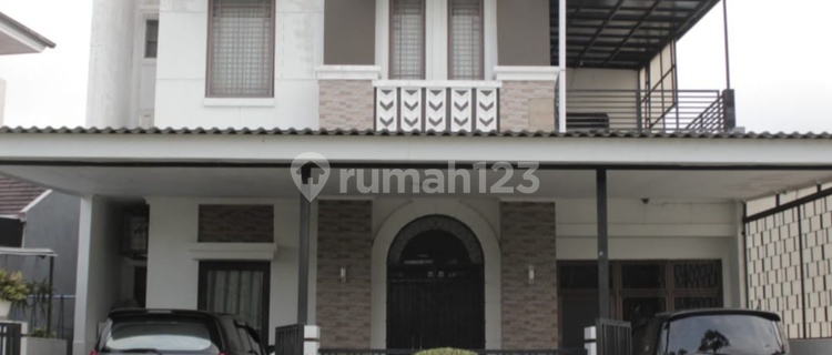For Sale House in Grand Wisata - Luxury 2 Floors, Corner of Boulevard, Fountain Park 1
