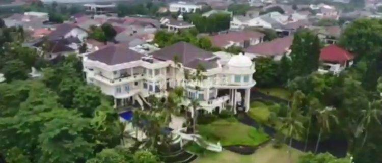 Rumah Mewah Gaya Eropa Klasik Dijual di Kemang – Fully Furnish, Luas 1 Hektar, View Spektakuler 1