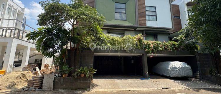 Rumah Dijual di Area Gatot Subroto Nempel Kebayoran Baru Dalam Komplek Ada Pool 1