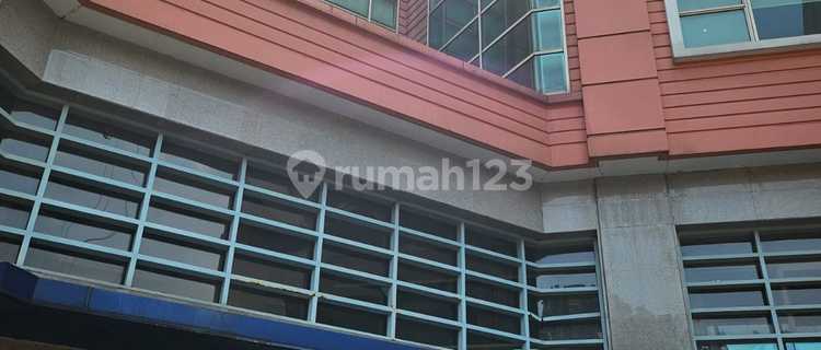 5-Storey Small Building 700 M2 Area in Kuningan 1