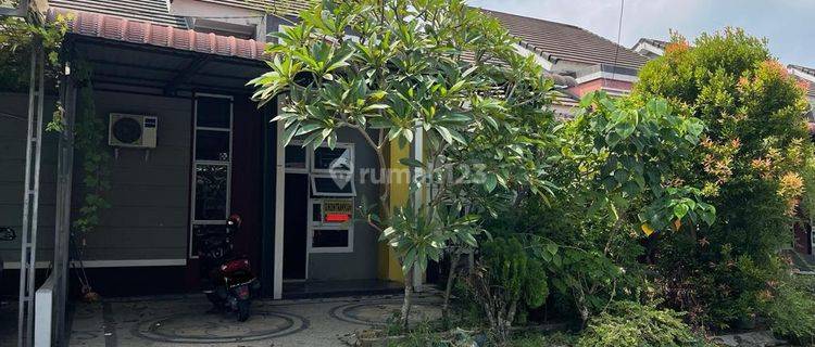 Dijual Rumah Jl. Hr Soebrantas Komplek King Park Panam Pekanbaru 1