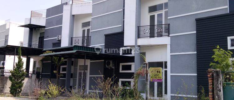 Dijual Rumah 2 Lantai Jl. Abadi Soekarno Hatta Pekanbaru 1