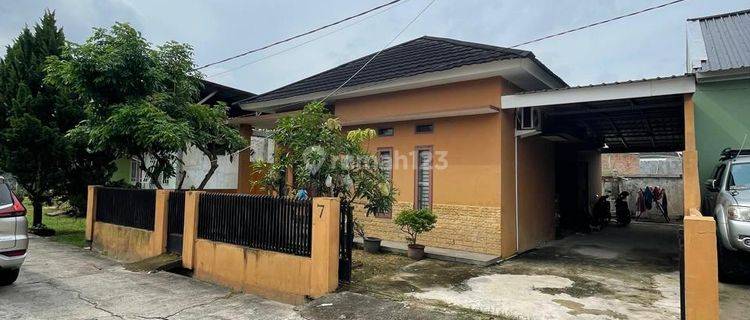 Dijual Rumah 3 Kamar Tidur Jl. Keliling Bukit Barisan Pekanbaru 1