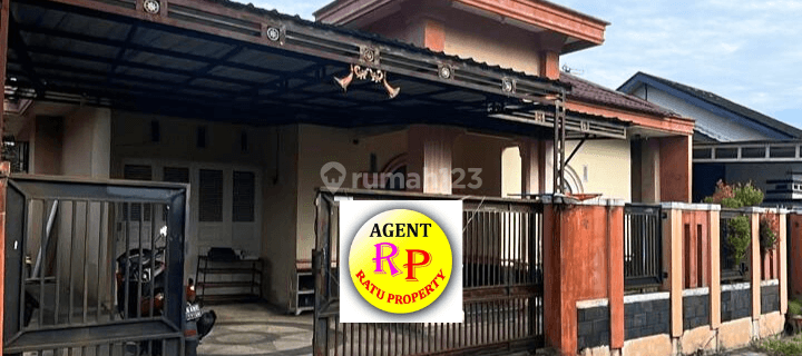 Disewakan Rumah 3 Kamar Tidur Jl. Arifin Ahmad Jl. Dirgantara  1