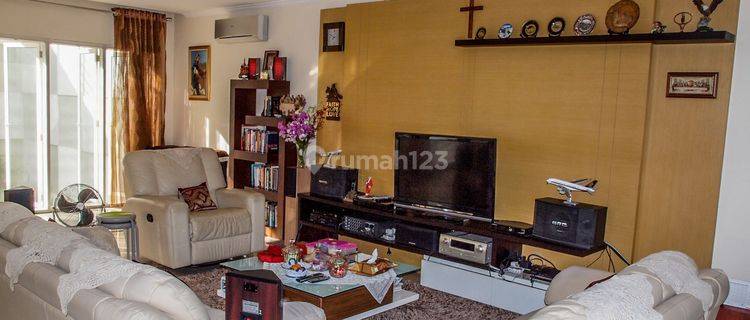 Rumah Katamaran Indah Pik1 Uk 8x23,5 2lt Hrg 6,9M nego 1