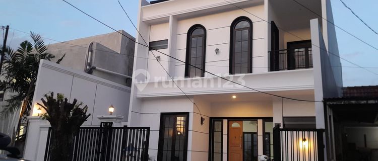 House in Nusaloka BSD Near St. Ursula School, Pasmod, Tamankota 1