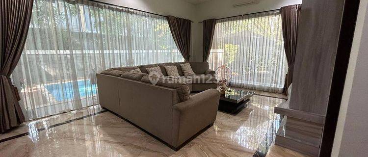 Dijual rumah + swimpool Foresta BSD dekat Nanyang school & GOP  1