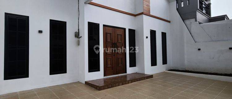 Rumah di Griya Loka BSD, siap huni, strategis akses mudah 1
