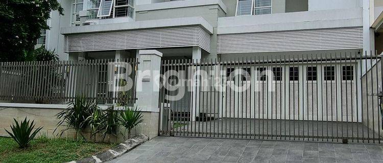 RUMAH SIAP HUNI DAN TERAWAT DI PURI GALAXY SURABAYA 1