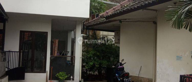 DIJUAL RUMAH di CIKINI,Jakarta Pusat,lokasi strategis 1