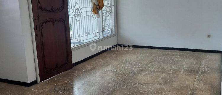 Disewakan Rumah Di Jl. Kramat 1