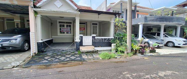 Rumah Sentul City Bagus Murah SHM 1