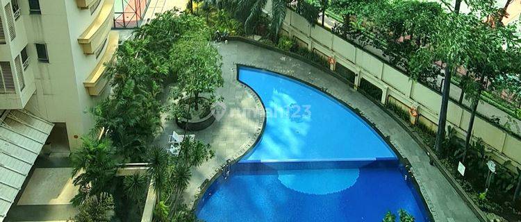 Simprug Teras 3 BR Bagus Semifurnish View Pool City 1