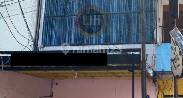 Commercial shop house on Hayam Wuruk Street 1