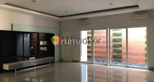 Rumah cantik di Graha Candi Golf 1