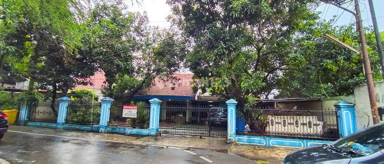 Rumah bisa untuk gudang, workshop, kantor di Jl Penjernihan, Jakarta Pusat.  1