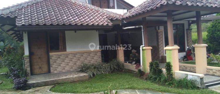 Dijual Vila ada kolam renang di Ciater Subang, Jawa Barat 1