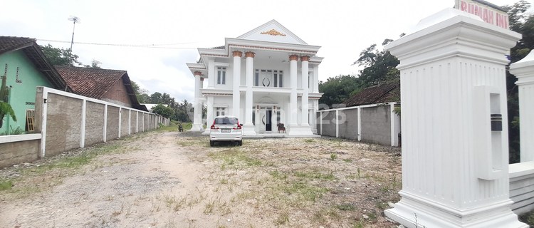 Jual Cepat Rumah Baru. Dengan Tanah Luas. Lokasi Tanjung Bintang 1